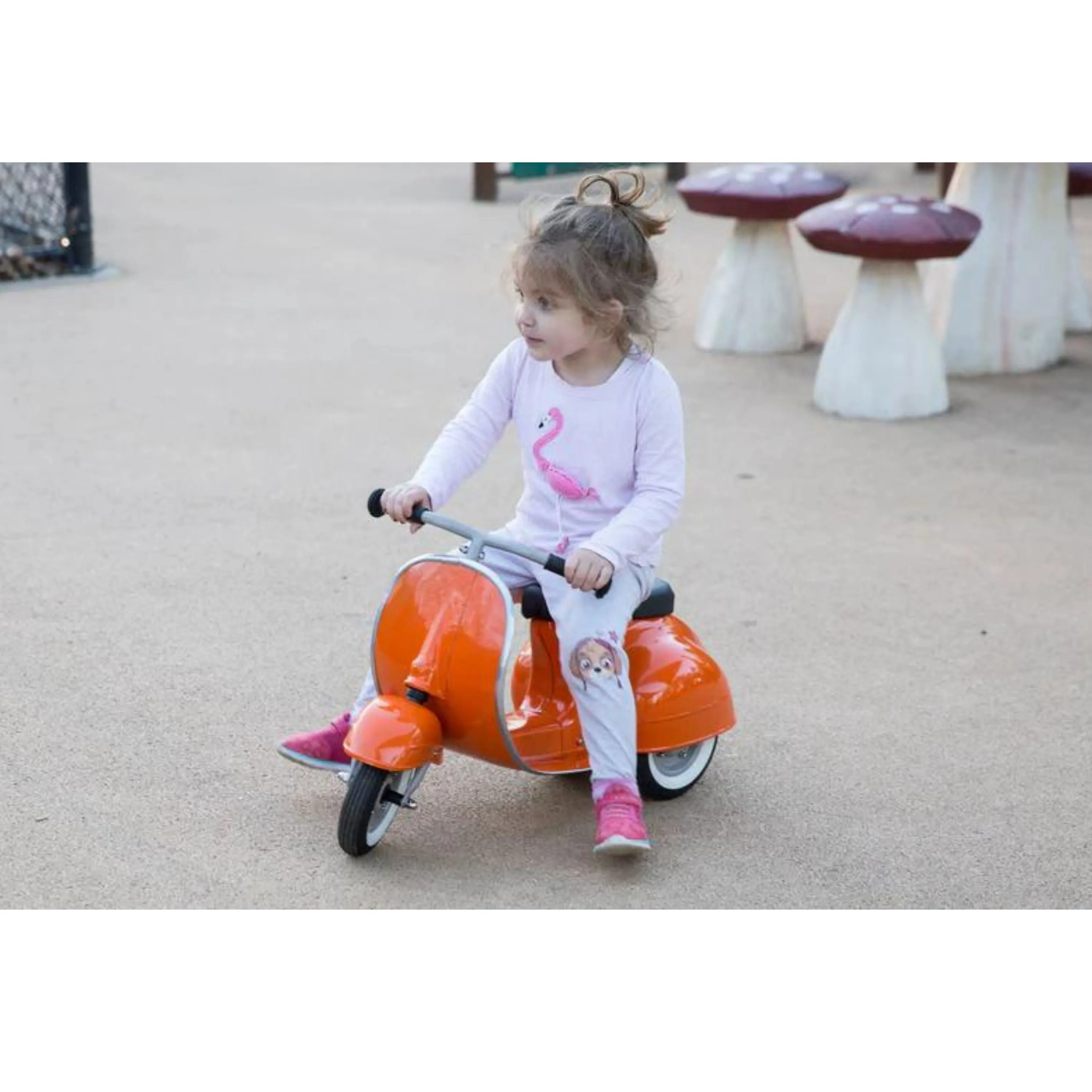 Ambosstoys Primo ride-on Scooter Orange