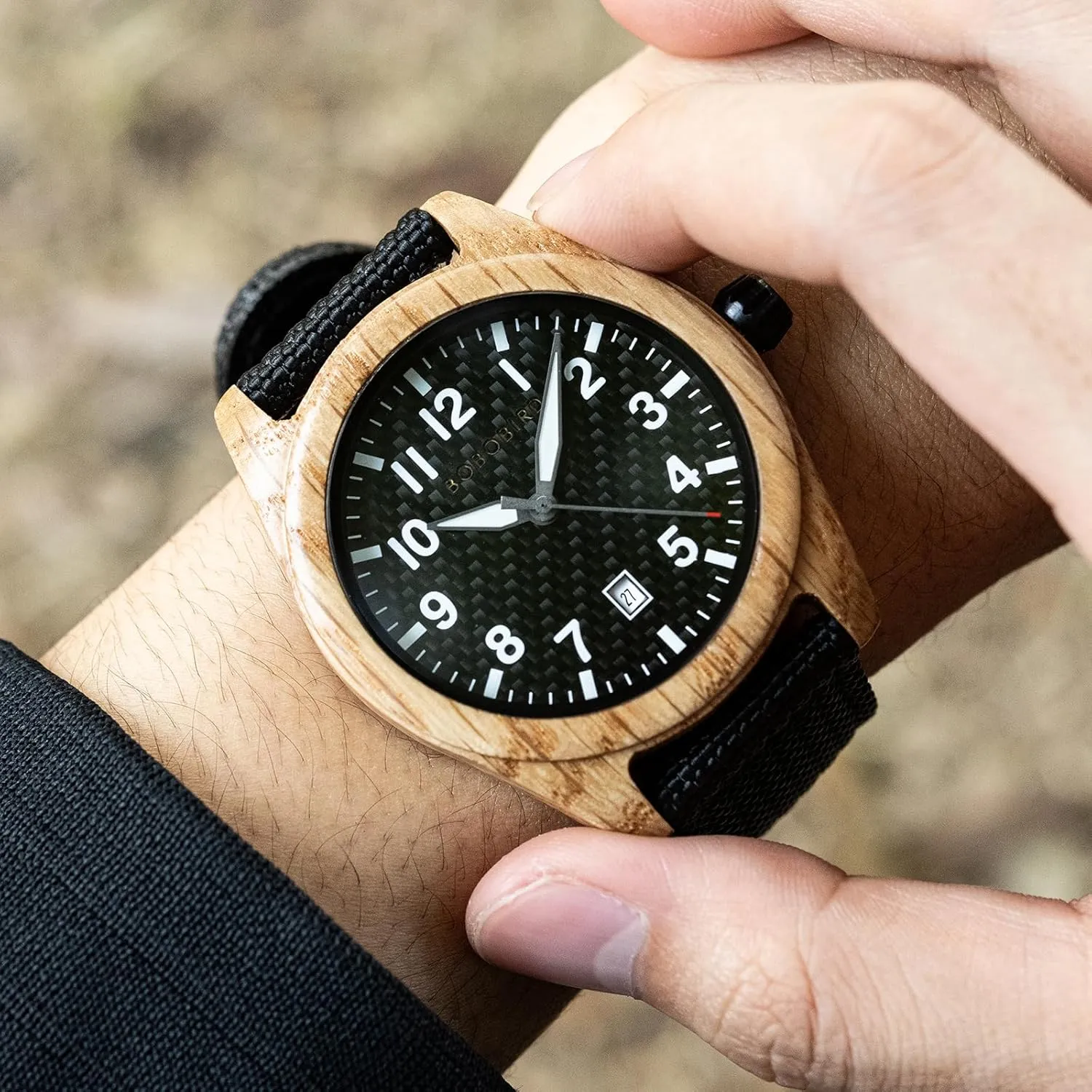 Casual & Business Watch with Nylon Strap$ bee Carbon Fiber Dial Japanese Quartz Movement Wood Watch Lightweight Date Display Wristwatch Multiple Colors BOBO BIRD Wooden 