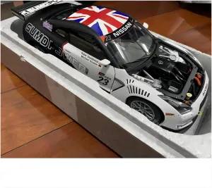 GT1 1 18 Simulation Alloy Car Metal Model Die-Casting pick overhang tranquillity crumple Vehicle Collection Display Festive Deluxe Gift Resin Car Vehicle Model Fit for Nissan 