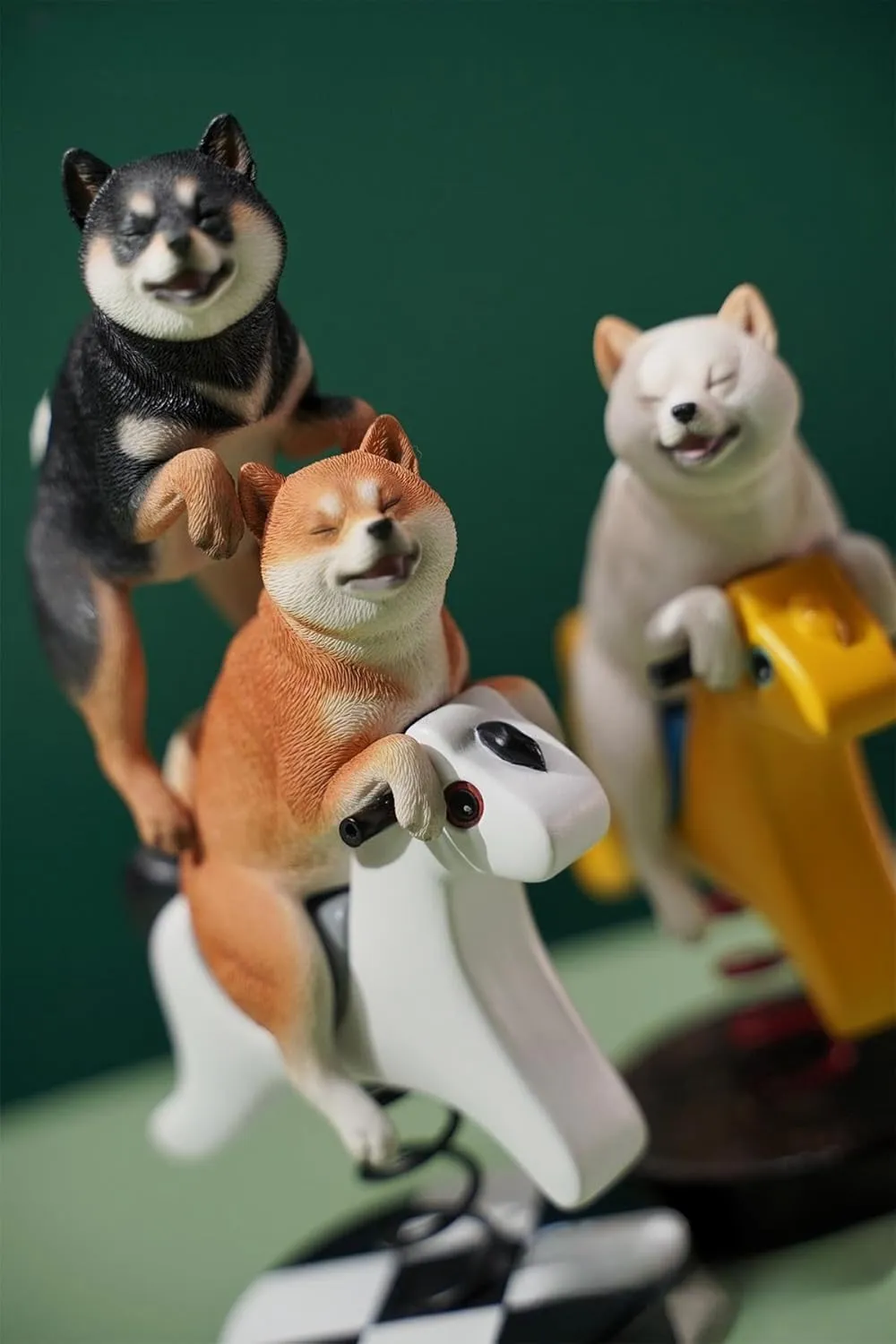 Scale Rocking Horse Shiba Inu Model Resin Pet Animal Figure Cute cleanliness moral Dog Collector Realistic Scene Decor Gift for Adult (JXK146A1) 1:6 