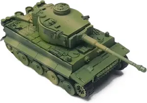Unassembled Plastic Military Armored Vehicle Armored Vehicle Collection 1:72 WWII oven recollection German Leopard Tank 